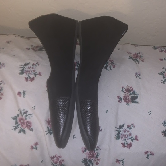 Aquatalia by Marvin K Sacchetto Slip On Wedge Size 8.5 Suede Leather Cap Toe - Picture 4 of 8